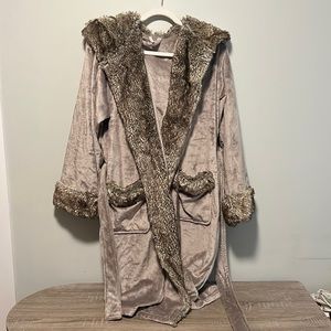 Heavy winter robe